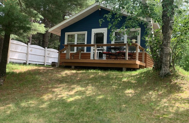 Quiet, Cozy Lake Cottage North of Merrifield, Great Getaway!
