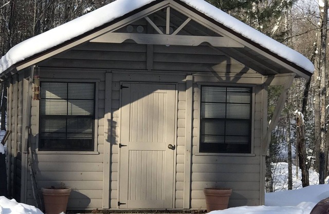 Quiet location nestled on no wake lake.