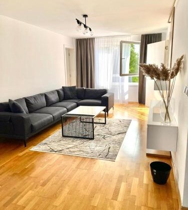 Quiet Luxe Apartment