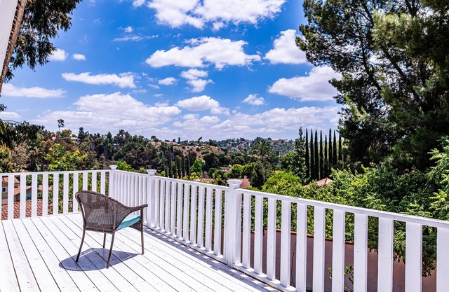 Quiet, Private, Hillside, Home to Enjoy, 5br/3ba