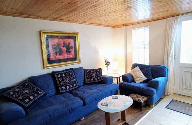 Quiet retreat ;The Nook @ Rowan Tree Cottage