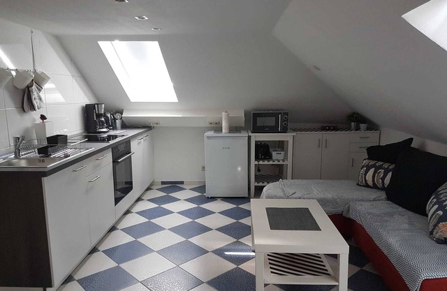 Quiet vacation apartment in Karlsruhe Fitters, business travelers, commuters, families