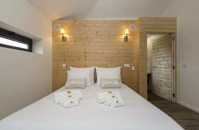QUINTA DO RIO - Room (D) -Hotel rural - Restaurant- Small. lunch included