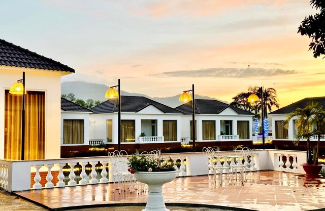 Rồng Vàng Resort