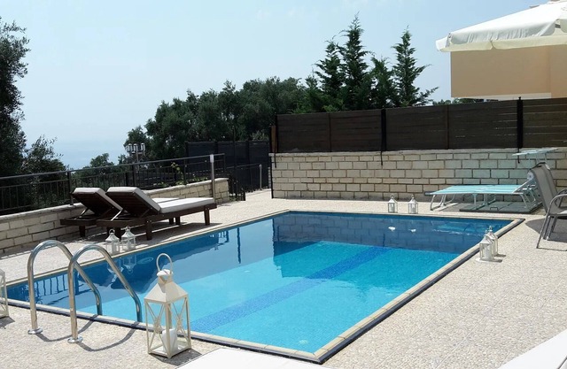 R 3445 Villa Janus With Air Conditioning,Ceiling Fan &Welcome Drink.