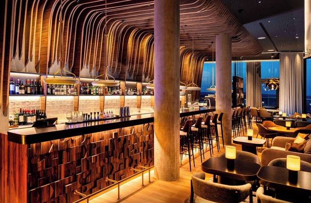 Radisson Blu Hotel At Porsche Design Tower Stuttgart