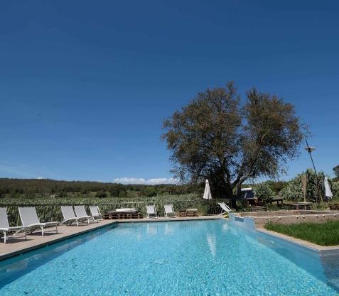 RaMi Rural Resort con piscina e vicino al mare