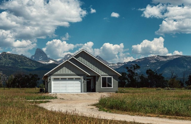 Rancheros Loop Rental With Teton Views