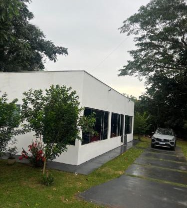 Rancho acesso ao rio São Lourenço