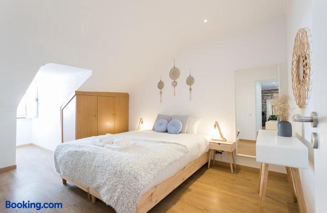 Rato Cozy 3BR w/balcony - by LU Holidays