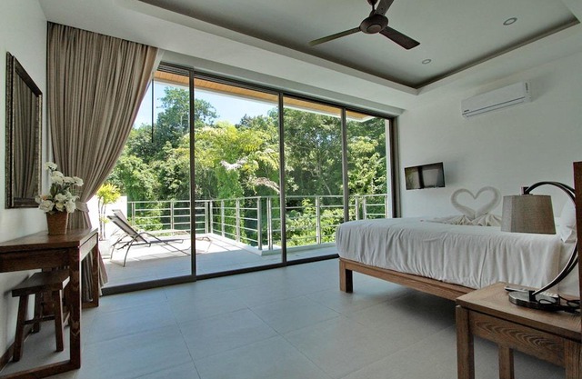 Rawai Ya Nui Beach Villa. Located 400 meters from the beach