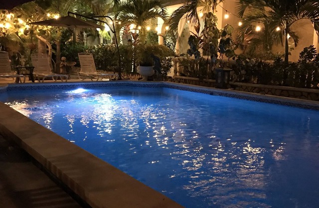 Rayon Hotel