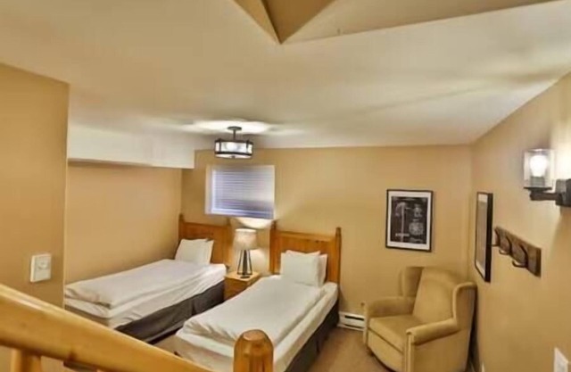 Recently Updated 3 level Riverside Condo
