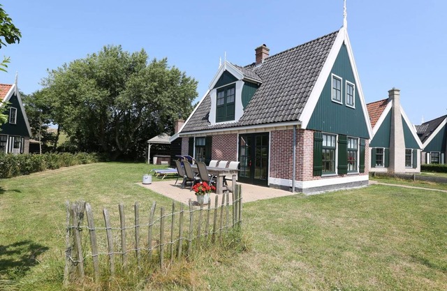 Recreatiepark Wiringherlant - Villa 4