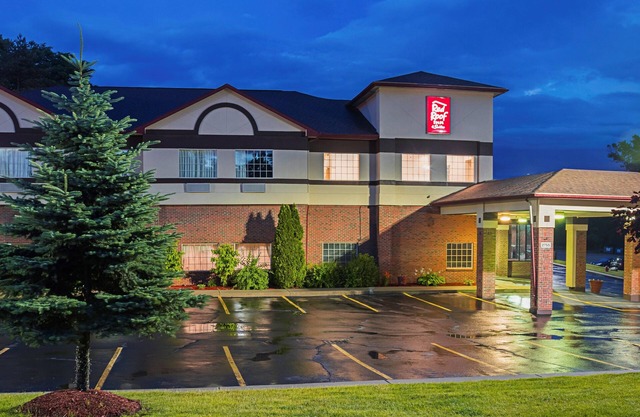 Red Roof Inn & Suites Lake Orion/Auburn Hills