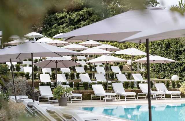 Red's Redaelli Hotel