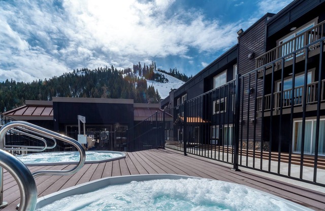 Red Wolf Lodge at Olympic Valley