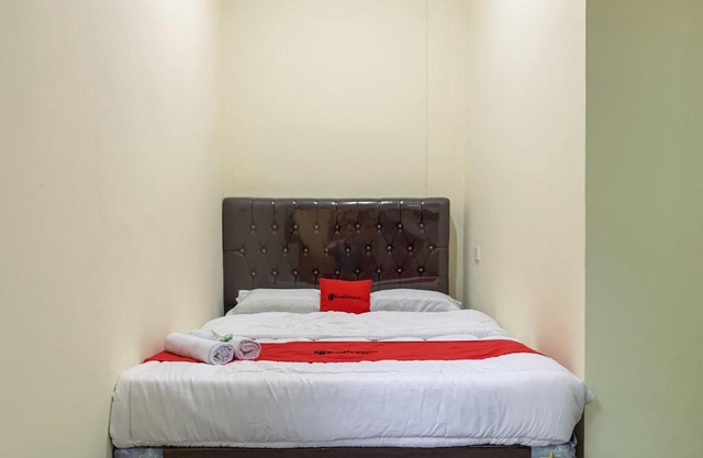 RedDoorz @ Cikitsu Batam