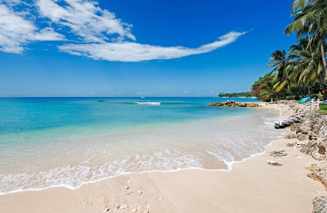 Reeds House on Reeds Bay. On the sea with Wonderful Sea Views From Every Room.