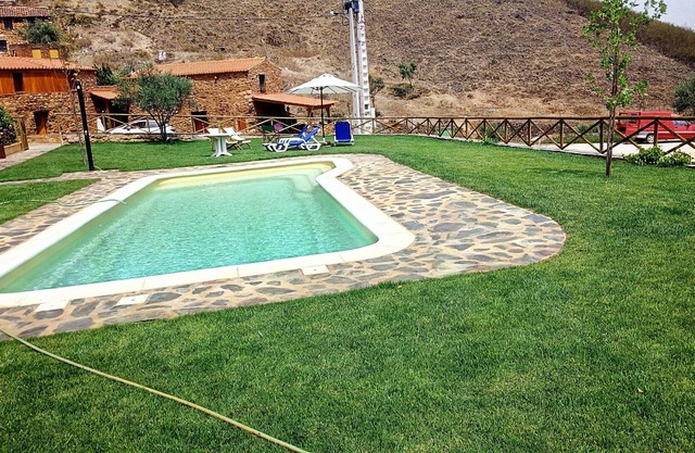REFUGE OF THE RAPOSO / CASA VEGA