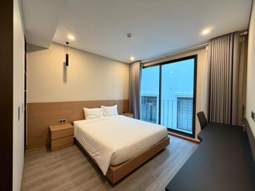 Regal Residences Tay Ho