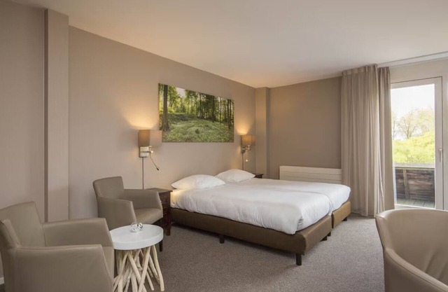 Relax and Unwind with Free Parking, On-Site Dining, and Stunning Lake View