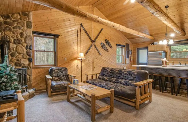 Relaxin Cabins 2BR, 1BA #2