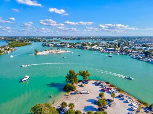 Relaxing Getaway in Sarasota Great Location Whole House