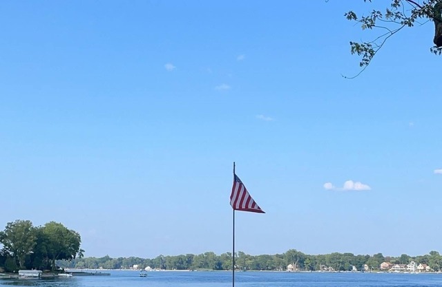 Relaxing Lakefront House-Perfect Family Vacation