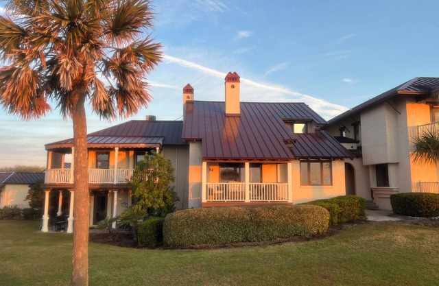 Relaxing Ocean Front Villa - direct beach access!