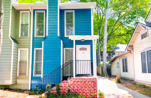 Renovated 2br/1.5ba Townhome near the Beltline