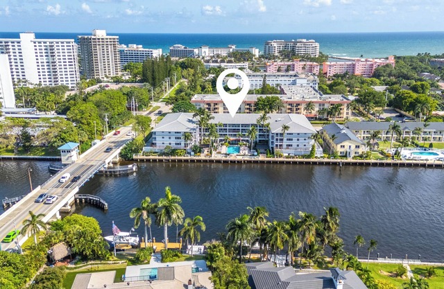 Renovated 2BR/2BA Waterfront Retreat with Stunning Intracoastal Views