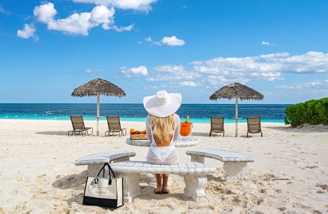 Renovated Beachfront 3 BR - Steps to Baha Mar