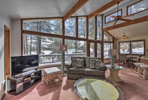 Renovated Mountain Home EV Chargers and Great Views