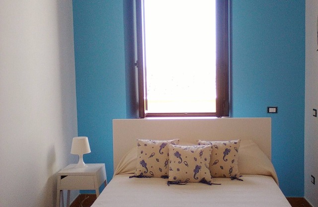 RENOVATED THREE-ROOM APARTMENT IN HISTORIC CENTER - IDEAL FOR SMART WORKING