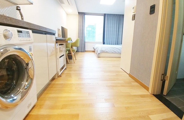 Rent house and room in Jamsil Seoul Korea