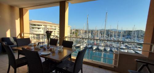 Residence Cap Hermes, Incroyable Vue sur le port,