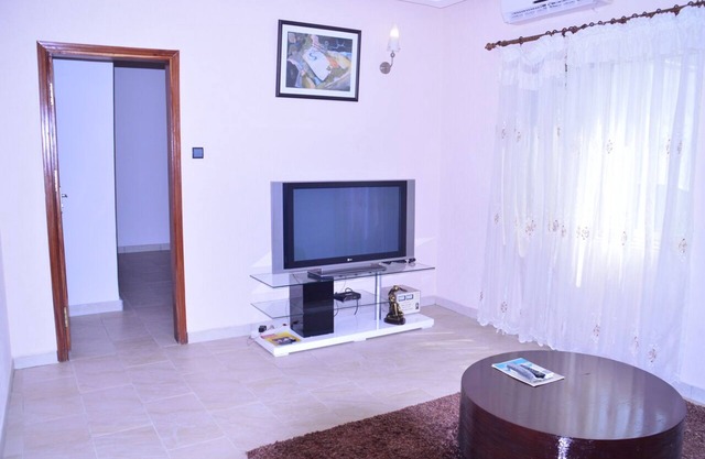 RESIDENCES EASY HOTEL APARTMENT 8: