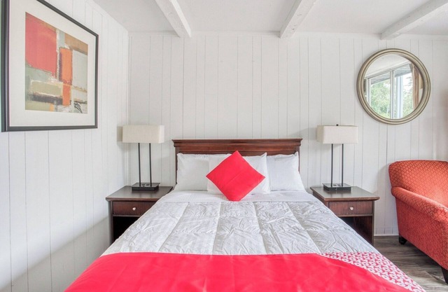 Rest Easy Near M.C. Benton Jr. Convention Center – 12 Miles Away