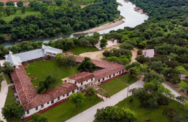 Rest Yourself River Ranch