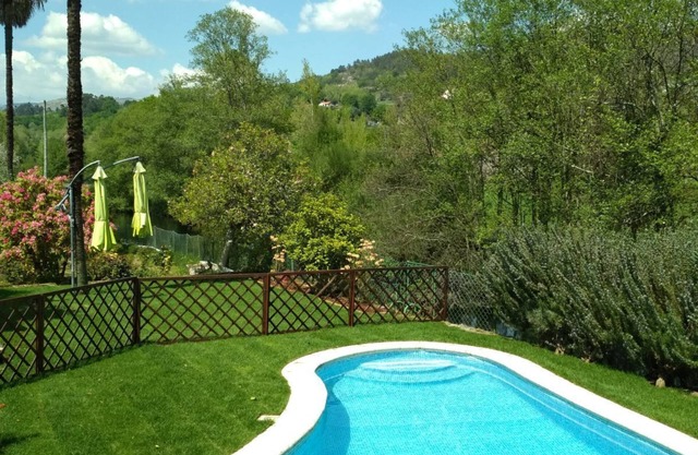 Retiro de Montanha Acolhedor. Ideal Para Famílias. Com Piscina!