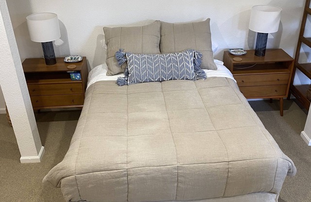 Retreat in the trees on a beautiful trailhead. Ideal for a family near Berkeley.