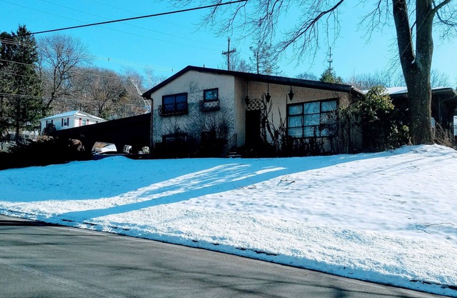 Retro Experience close to RT 22 and Easton, Bethlehem, PA & Philipsburg NJ!