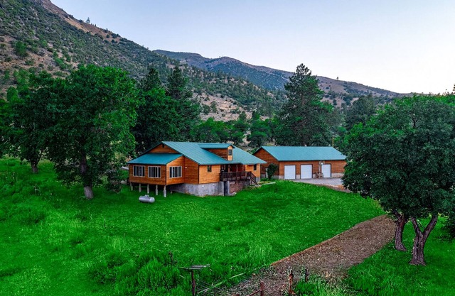 Reverie Ranch @ Gold Mountain 136 Acre w/Lakeview & Nat'l Forest Access, Remote