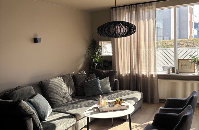 Reykjavik 3-bedroom apartment close to nature and Golden Circle