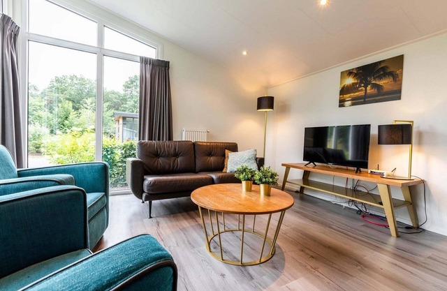 ✓ Rialto at Recreatiepark het Esmeer ✓ Holiday home for 5 persons ✓ Located in Aalst (Gelderland) ✓ Waterside holiday park ✓ Book directly through the park