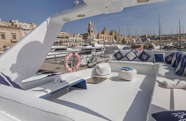 Riti Yacht