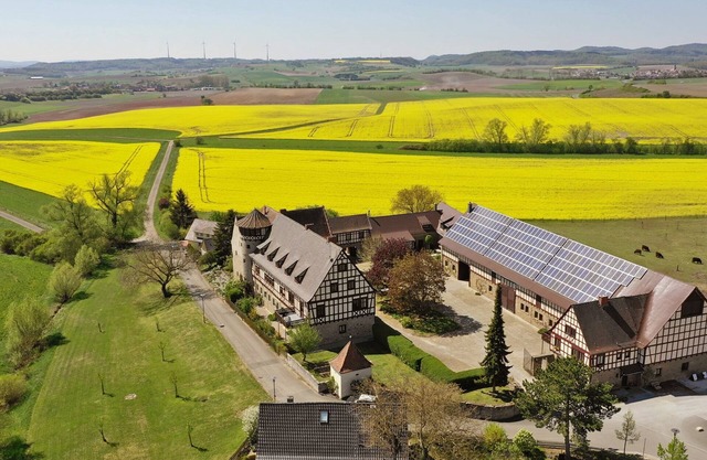 Rittmeister FeWo in the historic manor with swimming pool and sauna