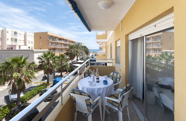 RIVER - Apartment for 4 people in Playa de Daimuz.