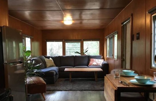 River-front Mid-Century Renovated Mobile Home